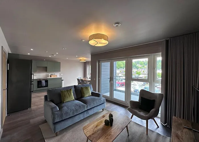 Harbourside Apartment No 3